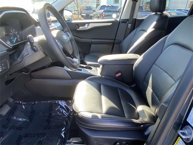 Certified 2022 Ford Escape SEL FWD image 13