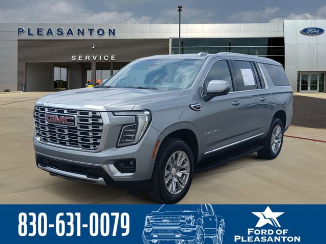 Used 2025 GMC Yukon XL Denali RWD image 1