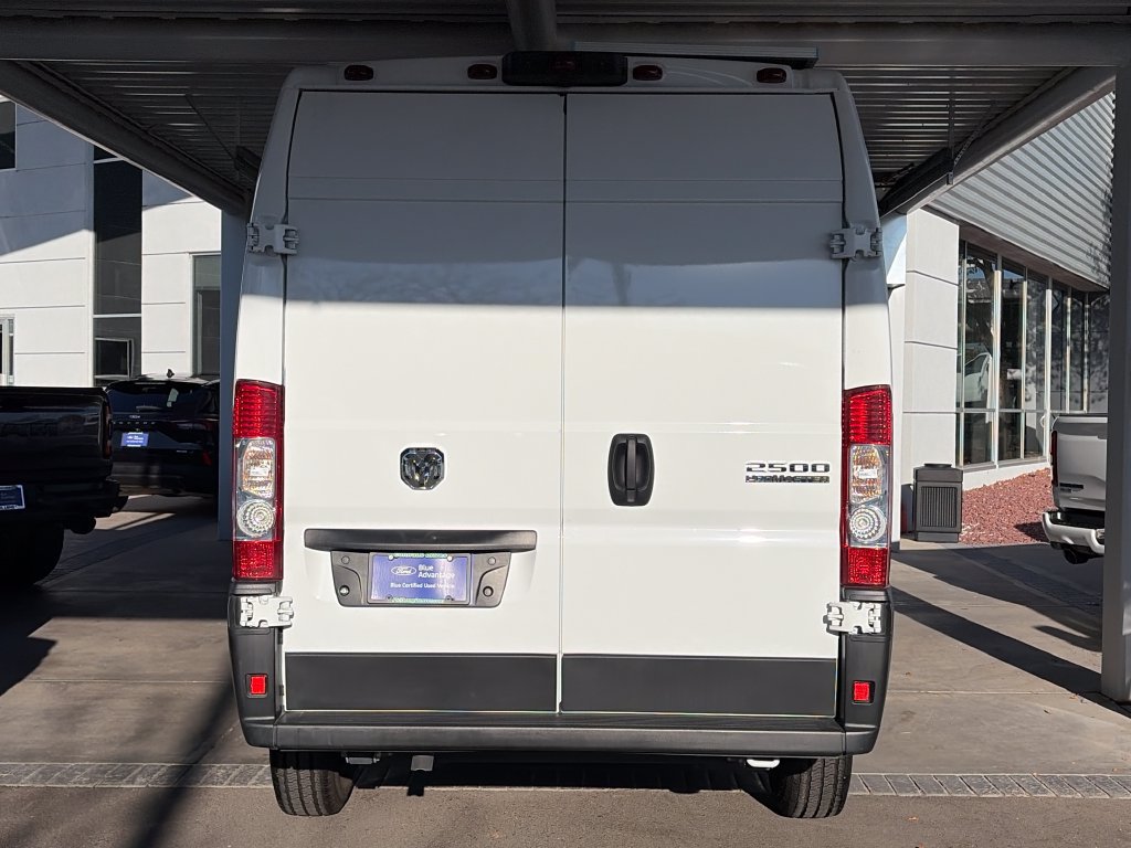Used 2025 RAM ProMaster 2500 w/ Storage Group FWD image 5