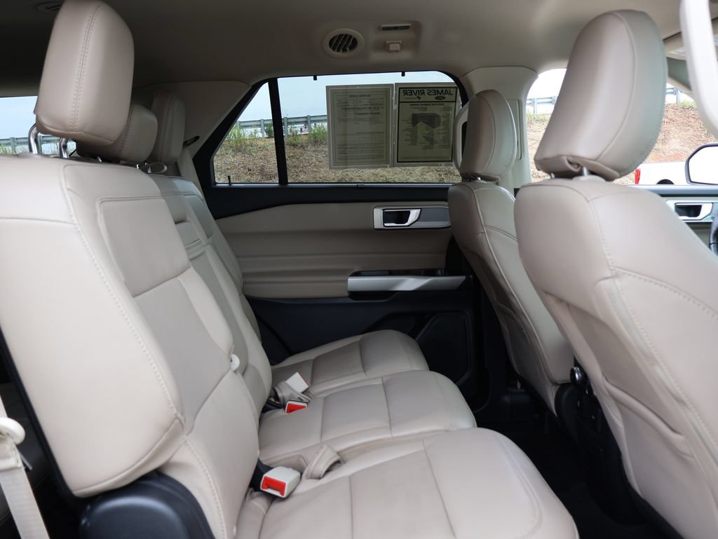 Certified 2023 Ford Explorer Limited AWD/4WD image 14