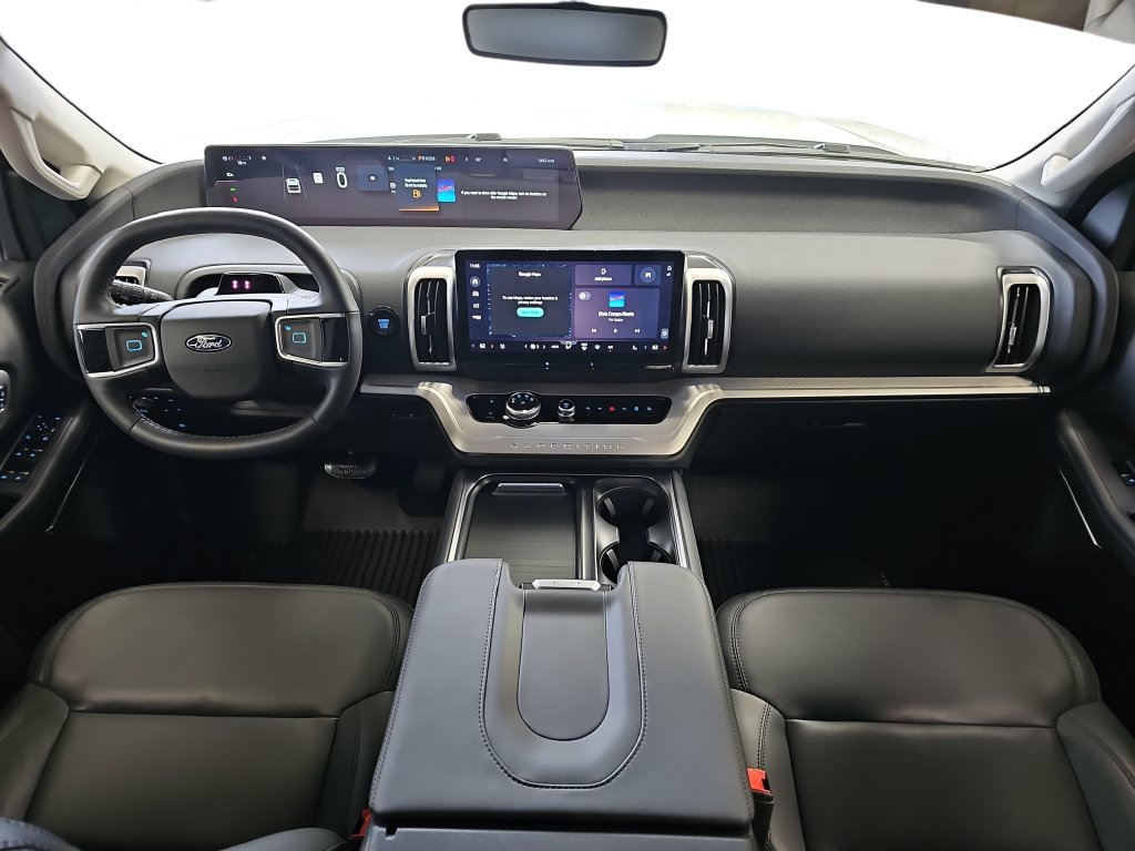 Certified 2026 Ford Expedition Active AWD/4WD image 9