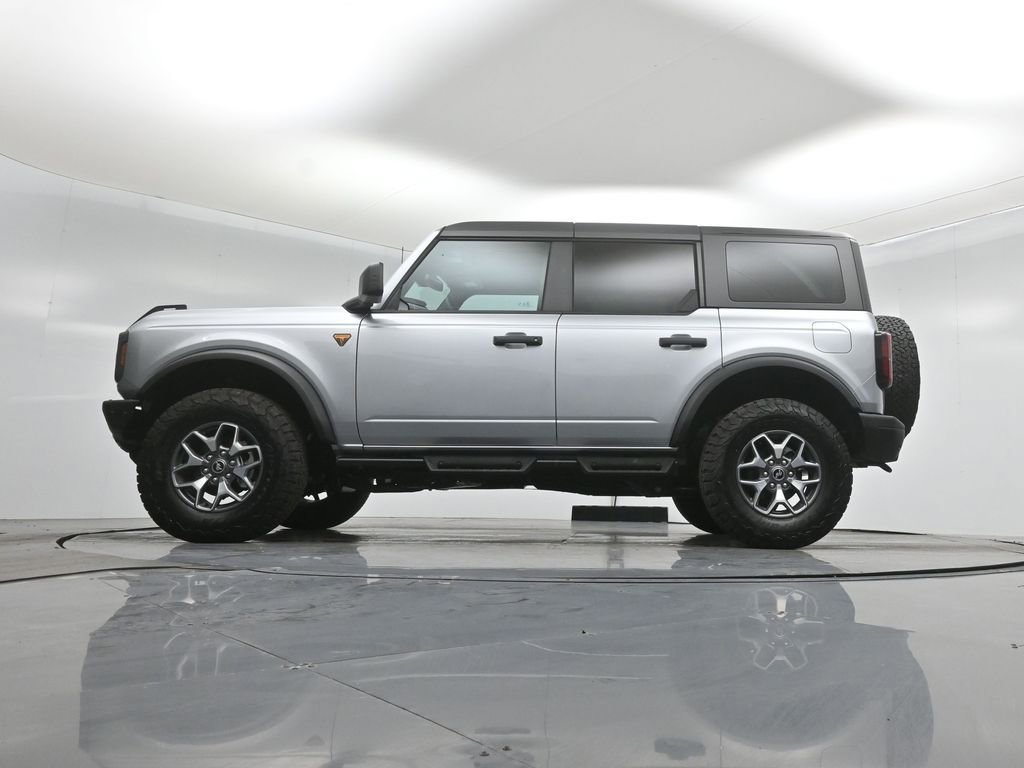 Certified 2024 Ford Bronco Badlands AWD/4WD image 8
