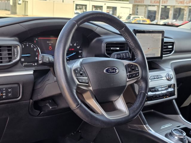 Certified 2022 Ford Explorer XLT w/ Equipment Group 202A image 23