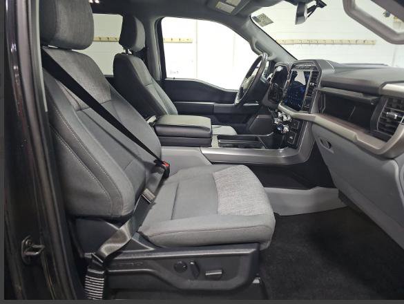 Certified 2022 Ford F150 XLT w/ Equipment Group 302A High image 13