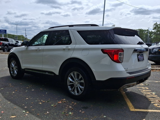 Certified 2023 Ford Explorer XLT w/ Equipment Group 202A AWD/4WD image 7