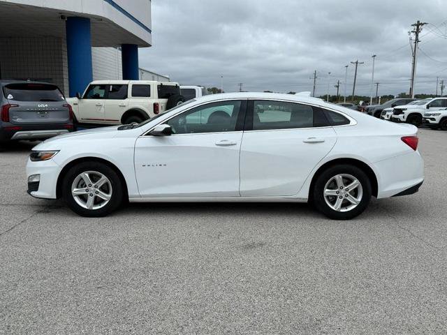 Used 2024 Chevrolet Malibu LT FWD image 2