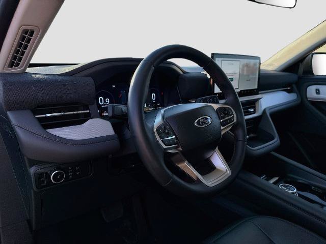 Certified 2025 Ford Explorer Active w/ Active Comfort Package AWD/4WD image 9
