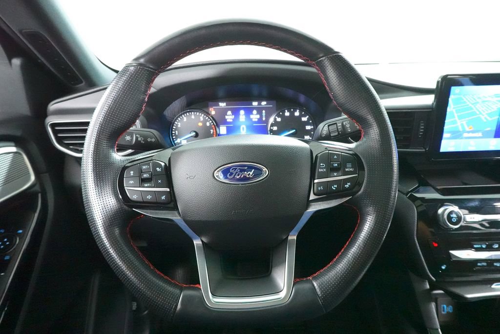 Certified 2022 Ford Explorer ST-Line image 11