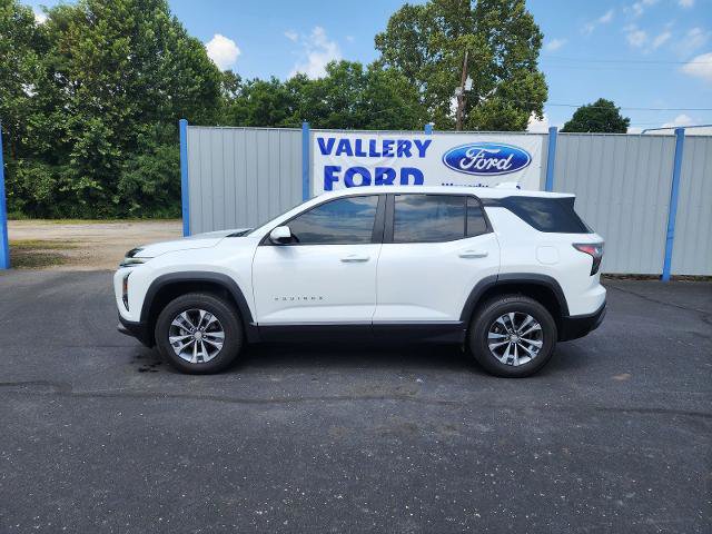 Used 2025 Chevrolet Equinox LT w/ Safety and Technology Package FWD image 2