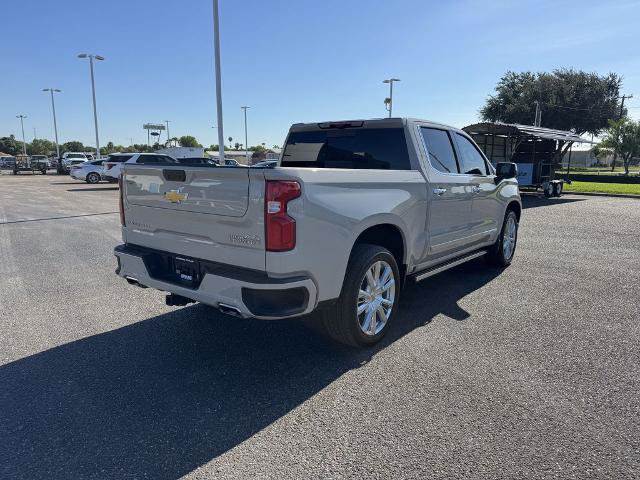 Used 2026 Chevrolet Silverado 1500 High Country w/ High Country Premium Package AWD/4WD image 3