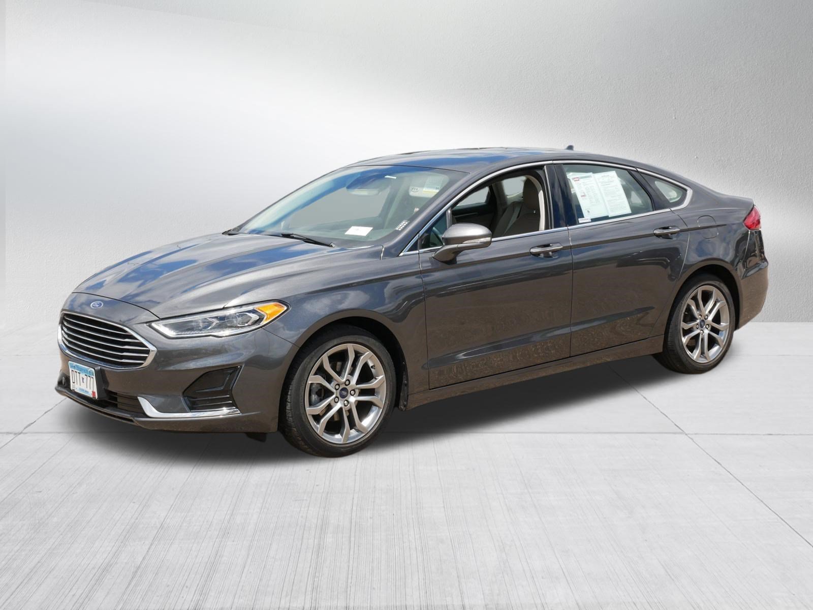 Certified 2019 Ford Fusion SEL FWD image 3