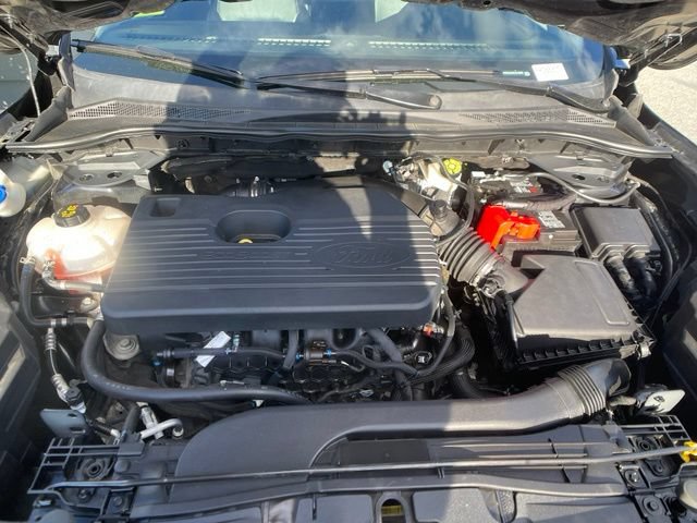 Certified 2020 Ford Escape Titanium AWD/4WD image 11