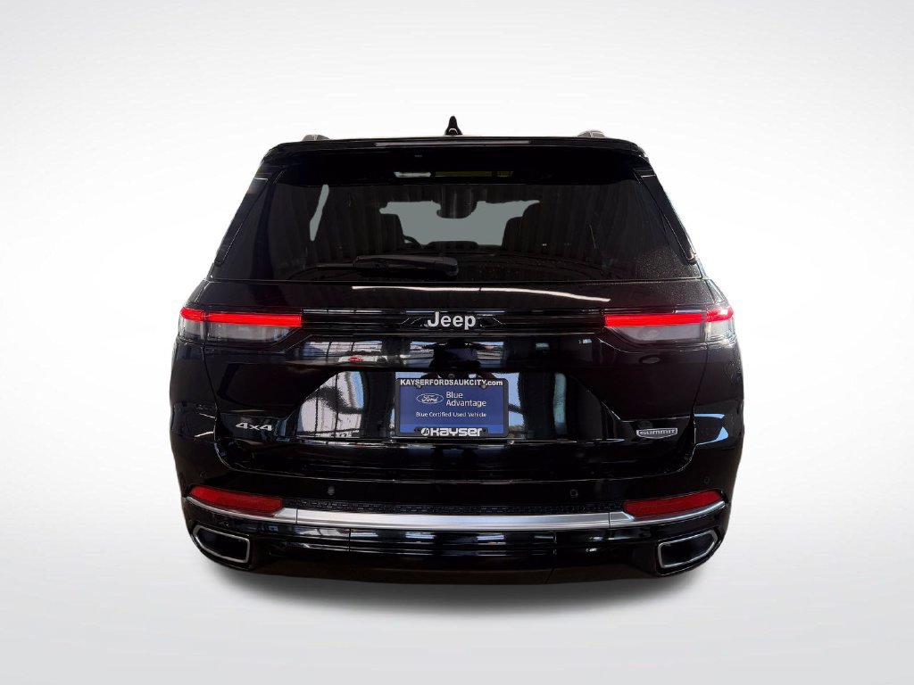 Used 2024 Jeep Grand Cherokee Summit AWD/4WD image 7