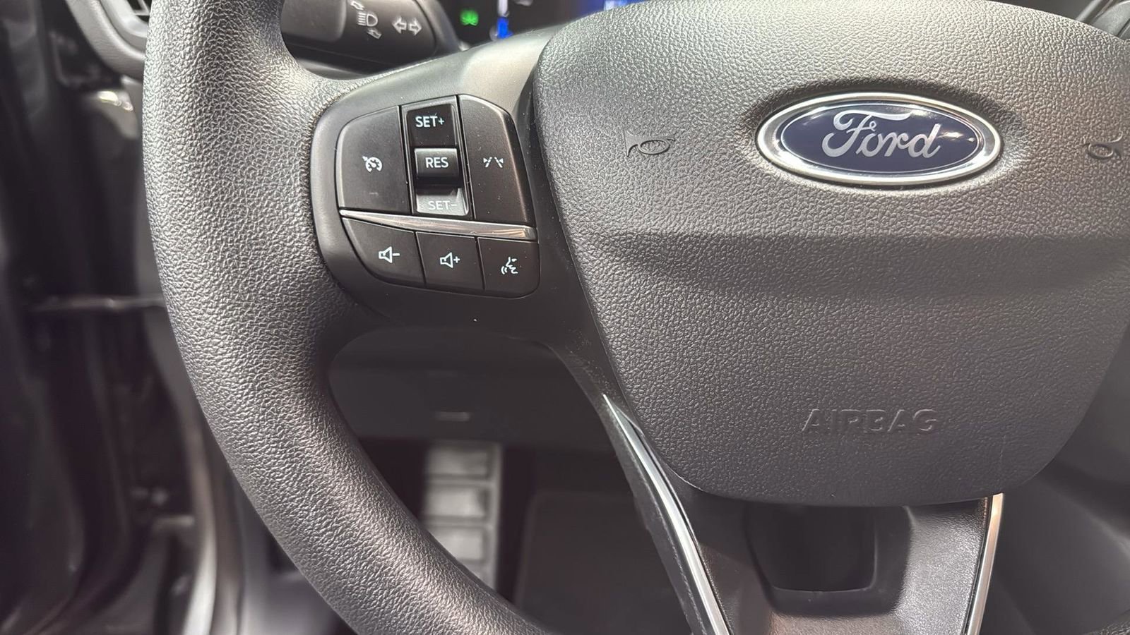 Certified 2025 Ford Escape Active image 17