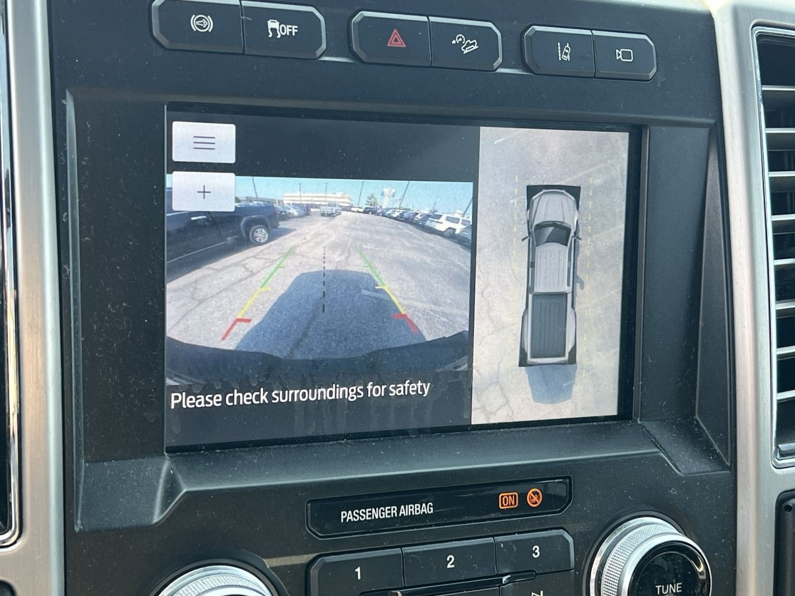Certified 2020 Ford F450 Platinum w/ FX4 Off-Road Package AWD/4WD image 27