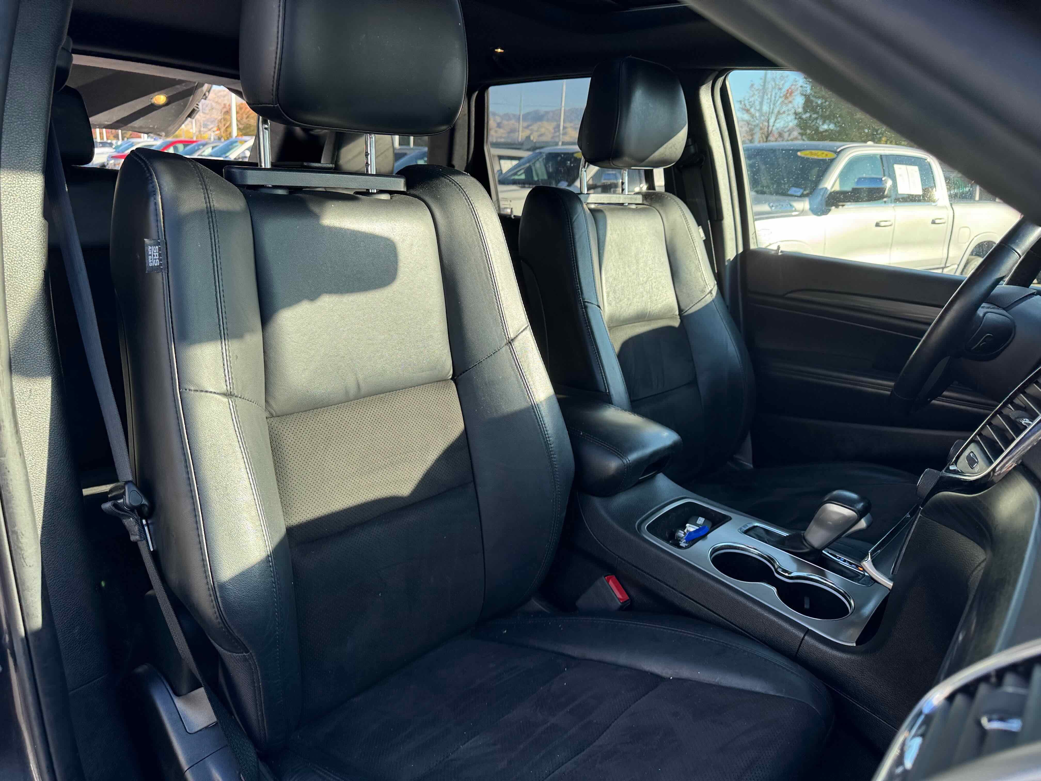 Used 2021 Jeep Grand Cherokee Laredo X image 33