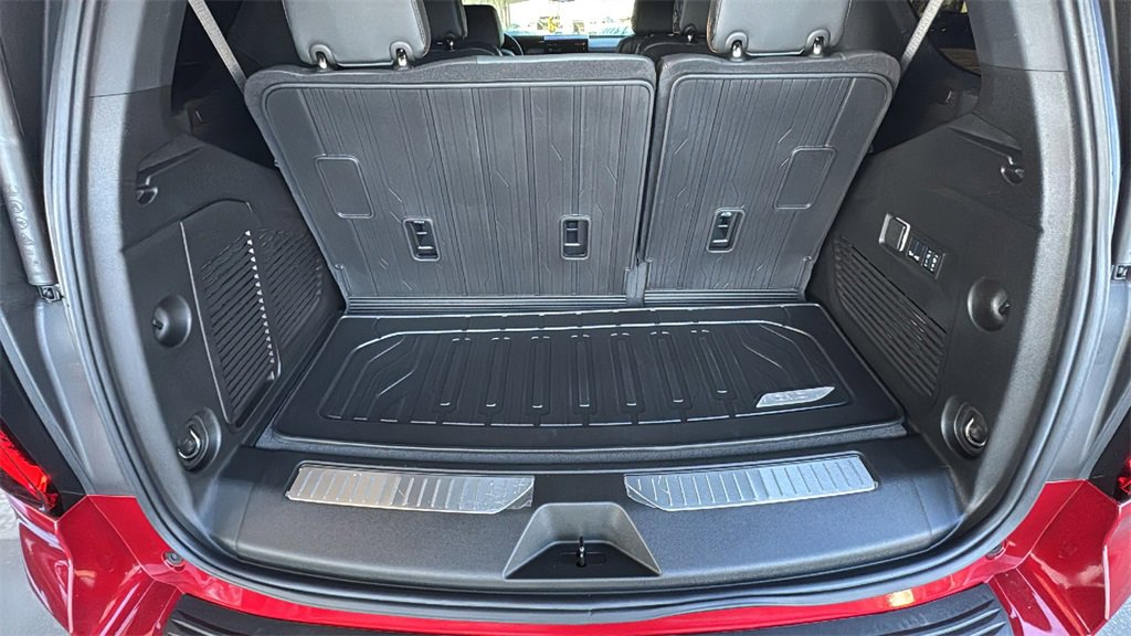 Used 2025 GMC Yukon AT4 w/ AT4 Premium Package image 27