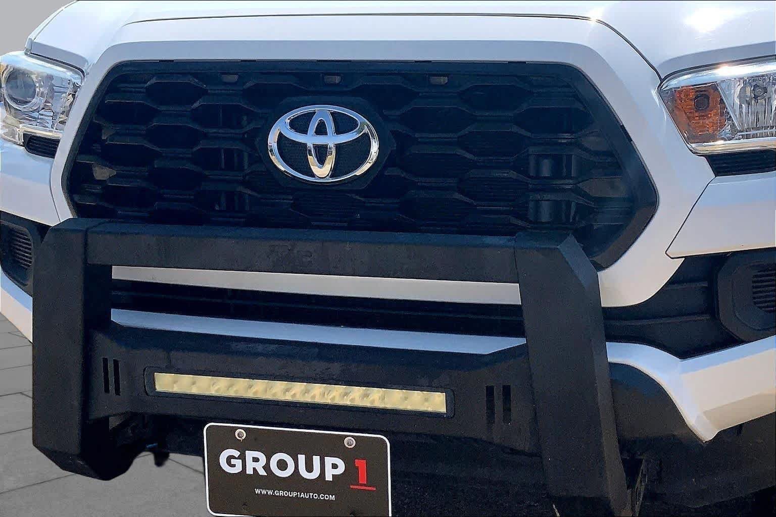 Used 2021 Toyota Tacoma SR w/ SR Convenience Package RWD image 30