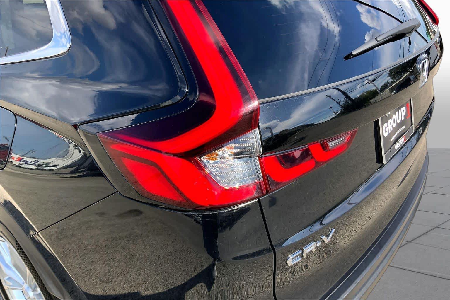 Used 2025 Honda CR-V EX image 29