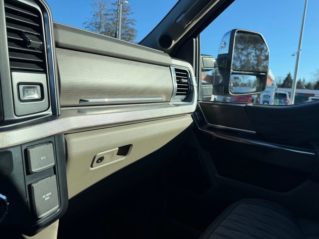 Certified 2025 Ford F350 Platinum w/ Platinum Plus Package image 29