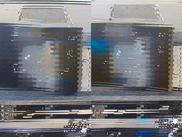 Used 2025 Hyundai Santa Fe Calligraphy w/ Tow & Go Package image 16