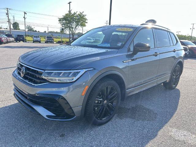 Used 2022 Volkswagen Tiguan SE R-Line FWD image 8