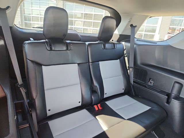 Certified 2022 Ford Explorer XLT w/ Equipment Group 202A AWD/4WD image 32