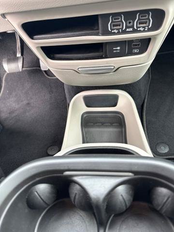 Used 2022 Chrysler Pacifica Touring-L FWD image 21