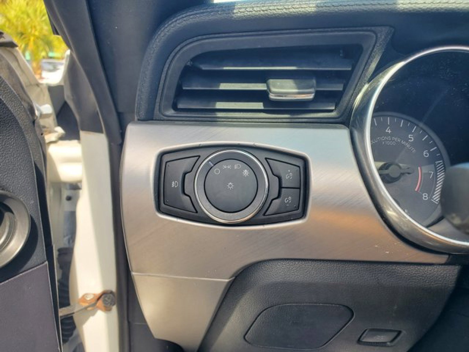 Certified 2019 Ford Mustang Premium image 16