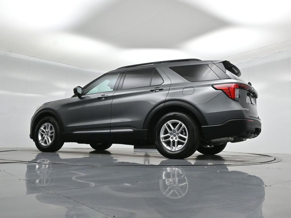 Certified 2025 Ford Explorer Active image 51