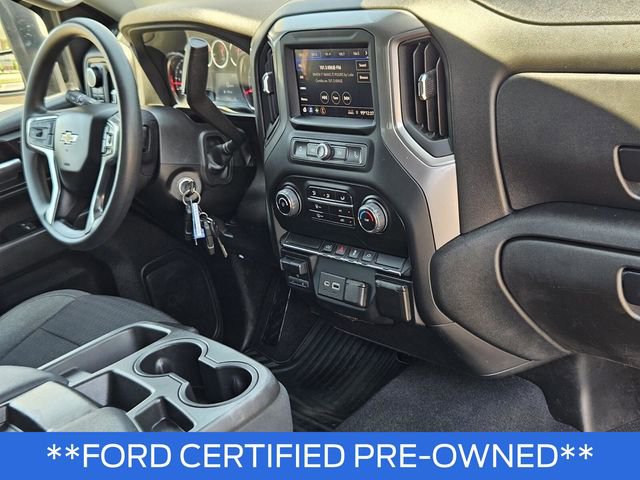Used 2023 Chevrolet Silverado 2500 Custom w/ Custom Value Package AWD/4WD image 15
