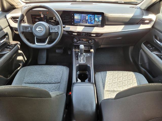 Used 2026 Nissan Kicks SV w/ Illumination Package FWD image 14