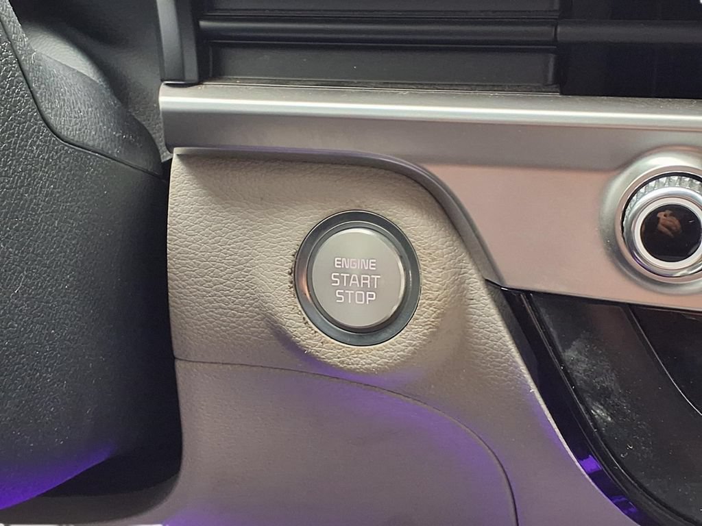 Used 2023 Kia Telluride S FWD image 13