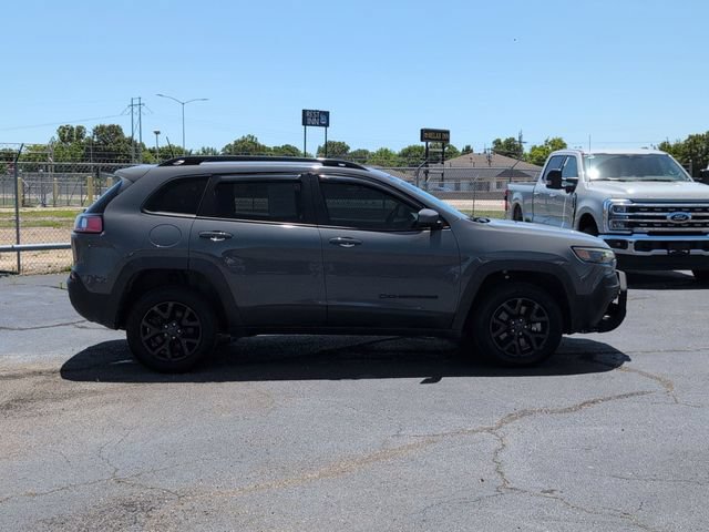 Used 2020 Jeep Cherokee Latitude AWD/4WD image 8