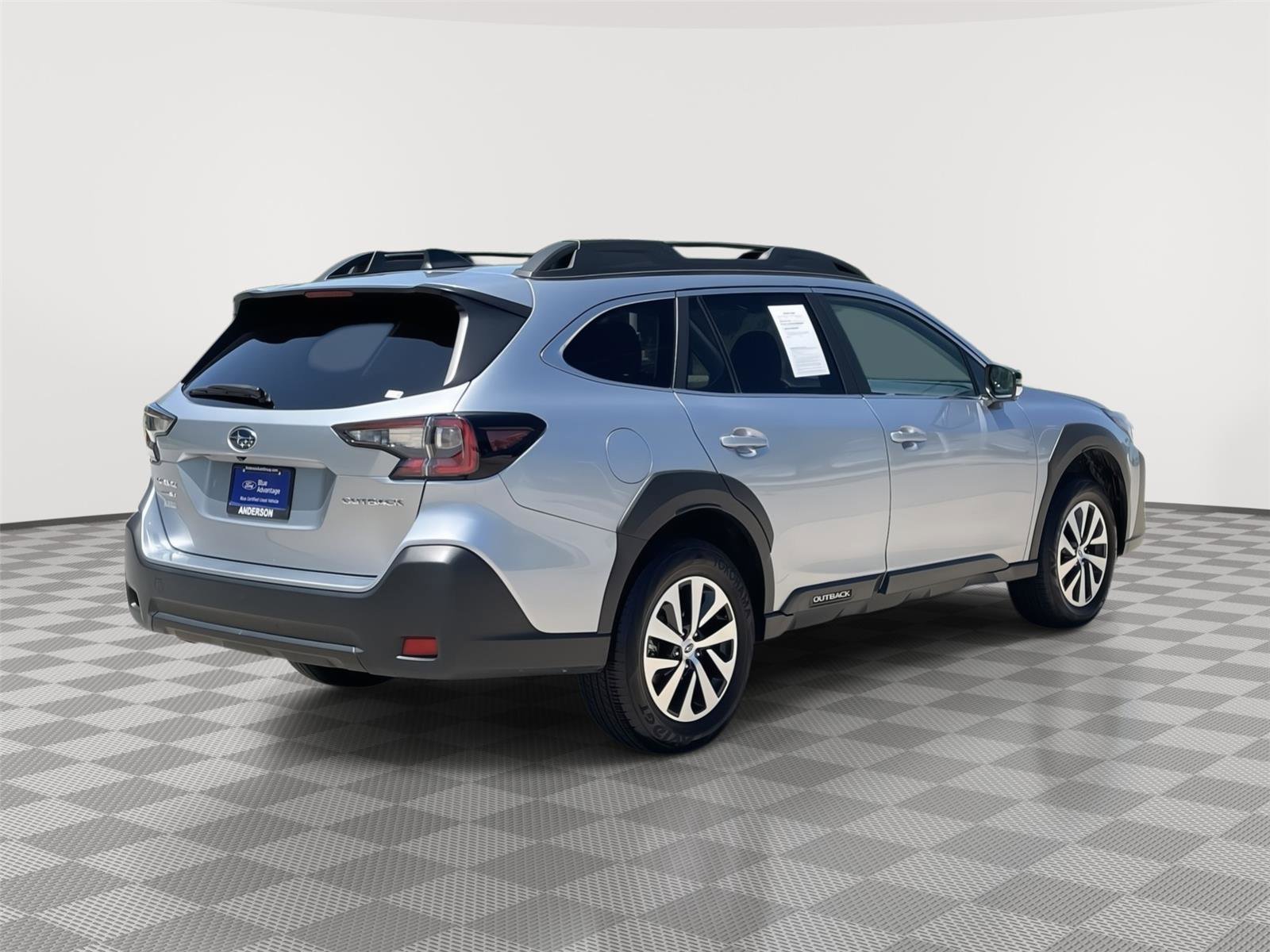 Used 2025 Subaru Outback Premium AWD/4WD image 7