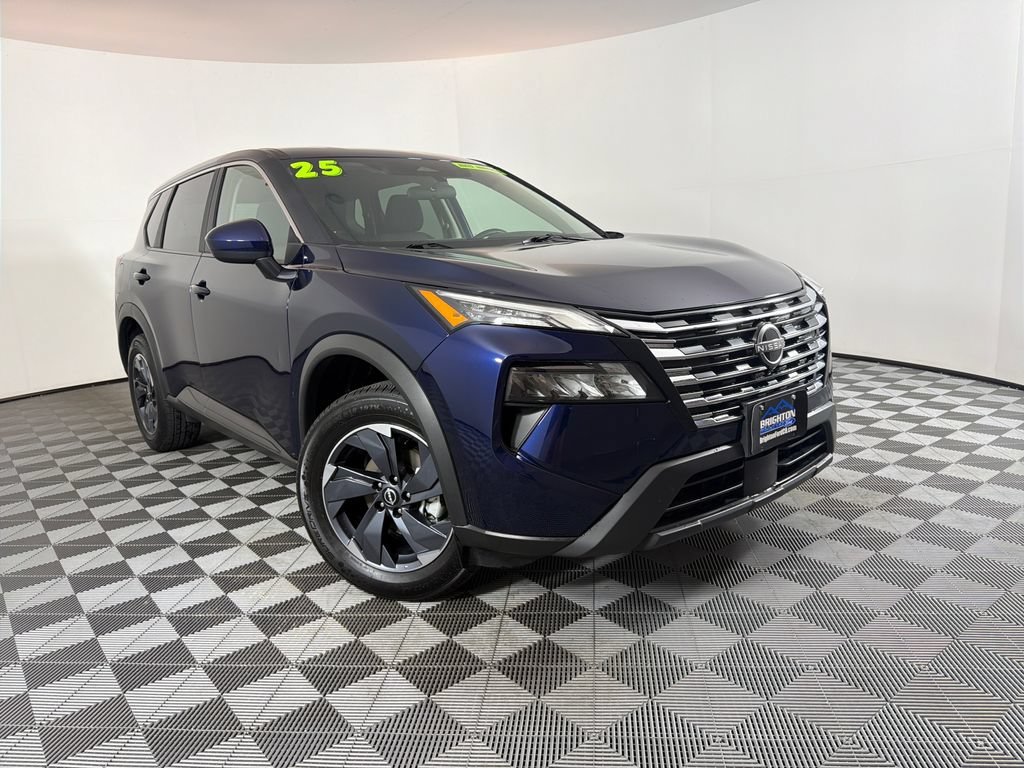Used 2025 Nissan Rogue SV FWD image 1