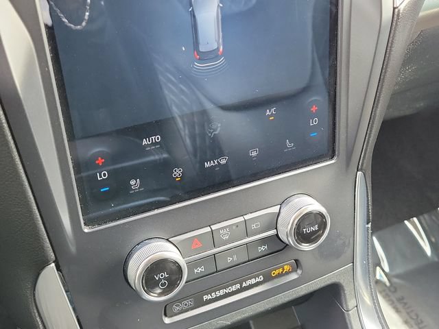 Certified 2024 Ford Edge Titanium AWD/4WD image 30