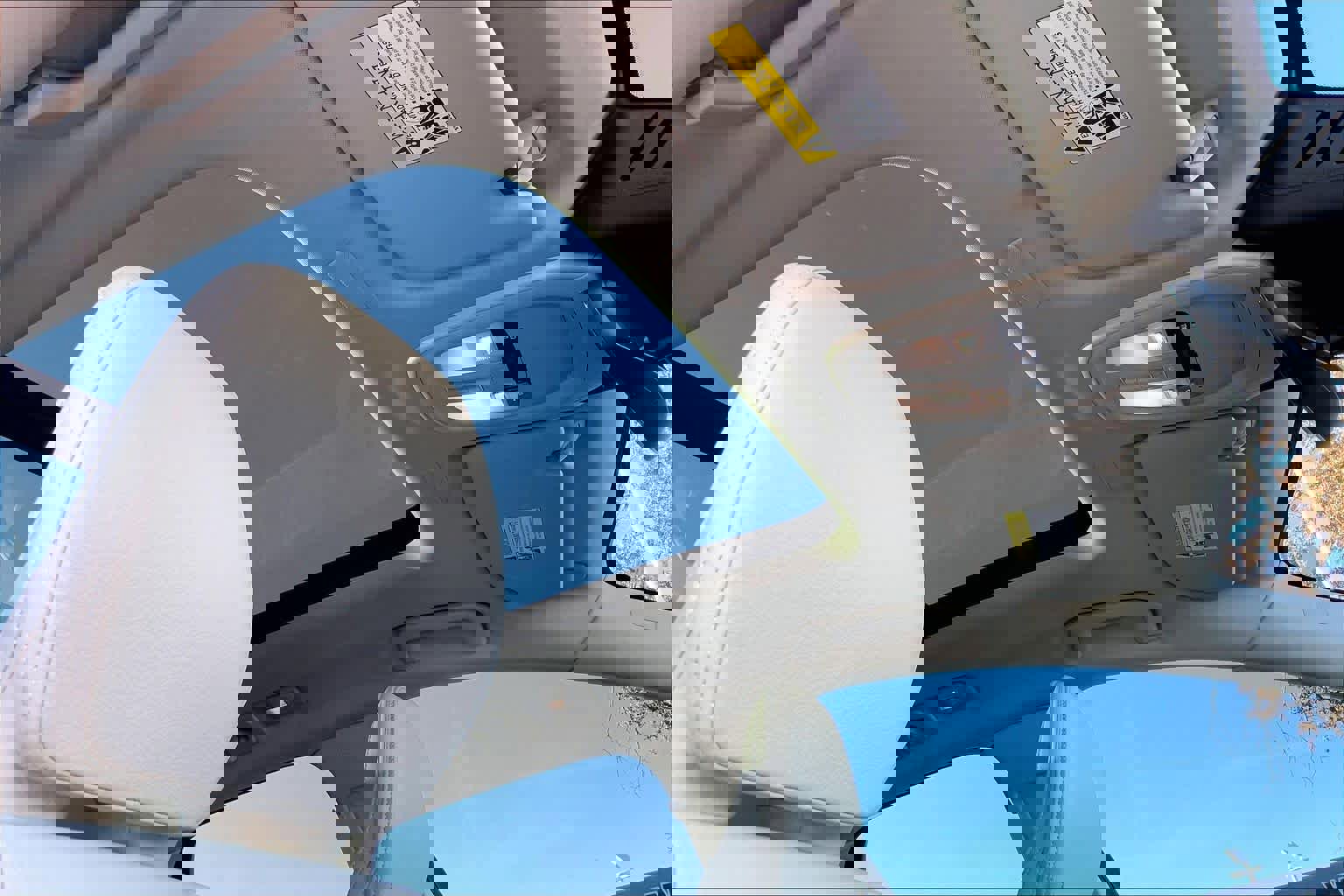 Used 2022 Volvo XC60 B5 Momentum w/ Protection Package Premier image 13