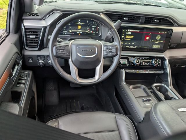 Used 2024 GMC Sierra 2500 Denali w/ Denali Reserve Package AWD/4WD image 10
