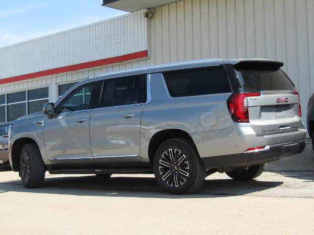 Used 2025 GMC Yukon XL Elevation AWD/4WD image 10