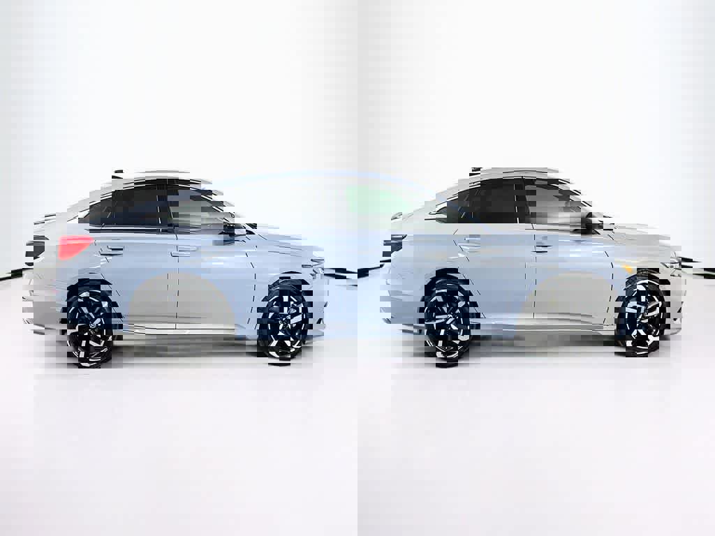 Used 2022 Honda Accord Sport image 6