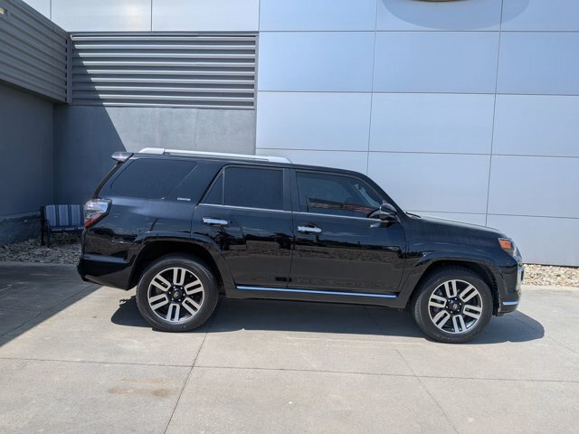 Used 2021 Toyota 4Runner Limited RWD image 3
