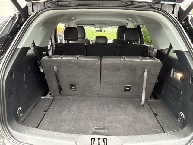 Certified 2024 Ford Explorer XLT w/ Equipment Group 202A AWD/4WD image 16