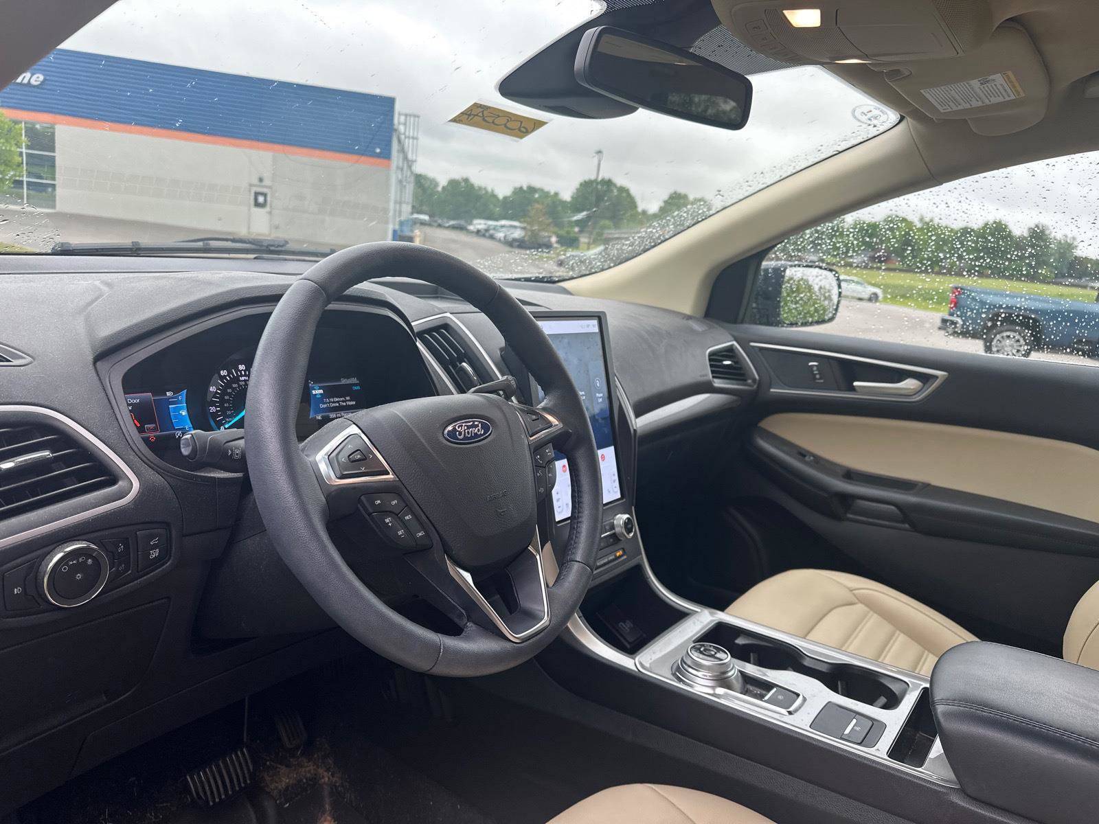 Certified 2024 Ford Edge SEL w/ Convenience Package AWD/4WD image 16