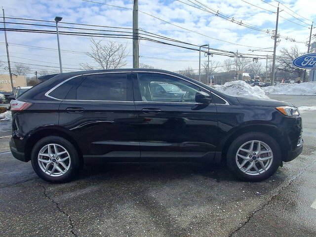 Certified 2022 Ford Edge SEL w/ Convenience Package AWD/4WD image 6