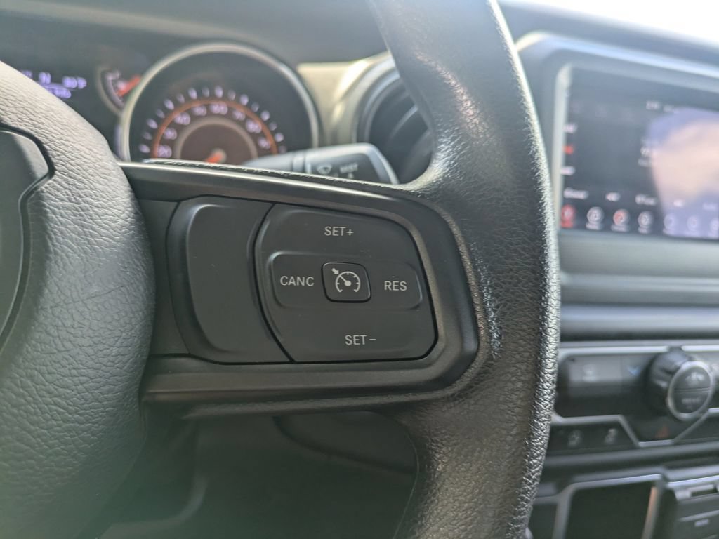 Used 2022 Jeep Gladiator Sport AWD/4WD image 27