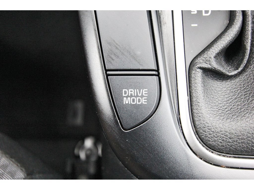 Used 2025 Kia Soul LX w/ LX Technology Package FWD image 29