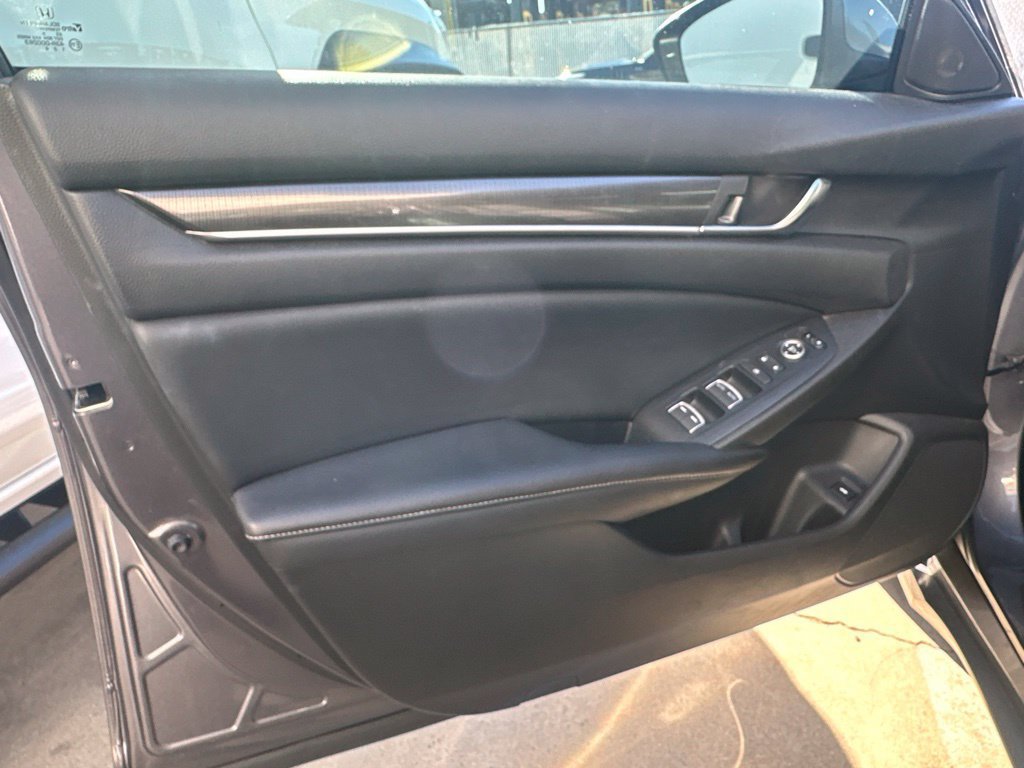 Used 2019 Honda Accord Sport image 8