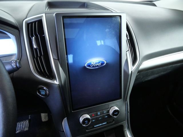 Certified 2024 Ford Edge Titanium w/ Equipment Group 301A image 17