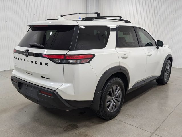 Used 2022 Nissan Pathfinder SV w/ SV Black Package image 6